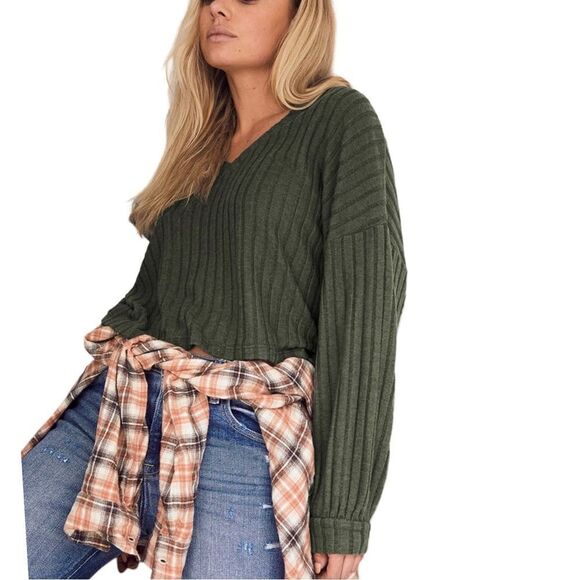 Lulus Olive Green Ribbed V-neck Crop Sweater Top - Picture 1 of 7